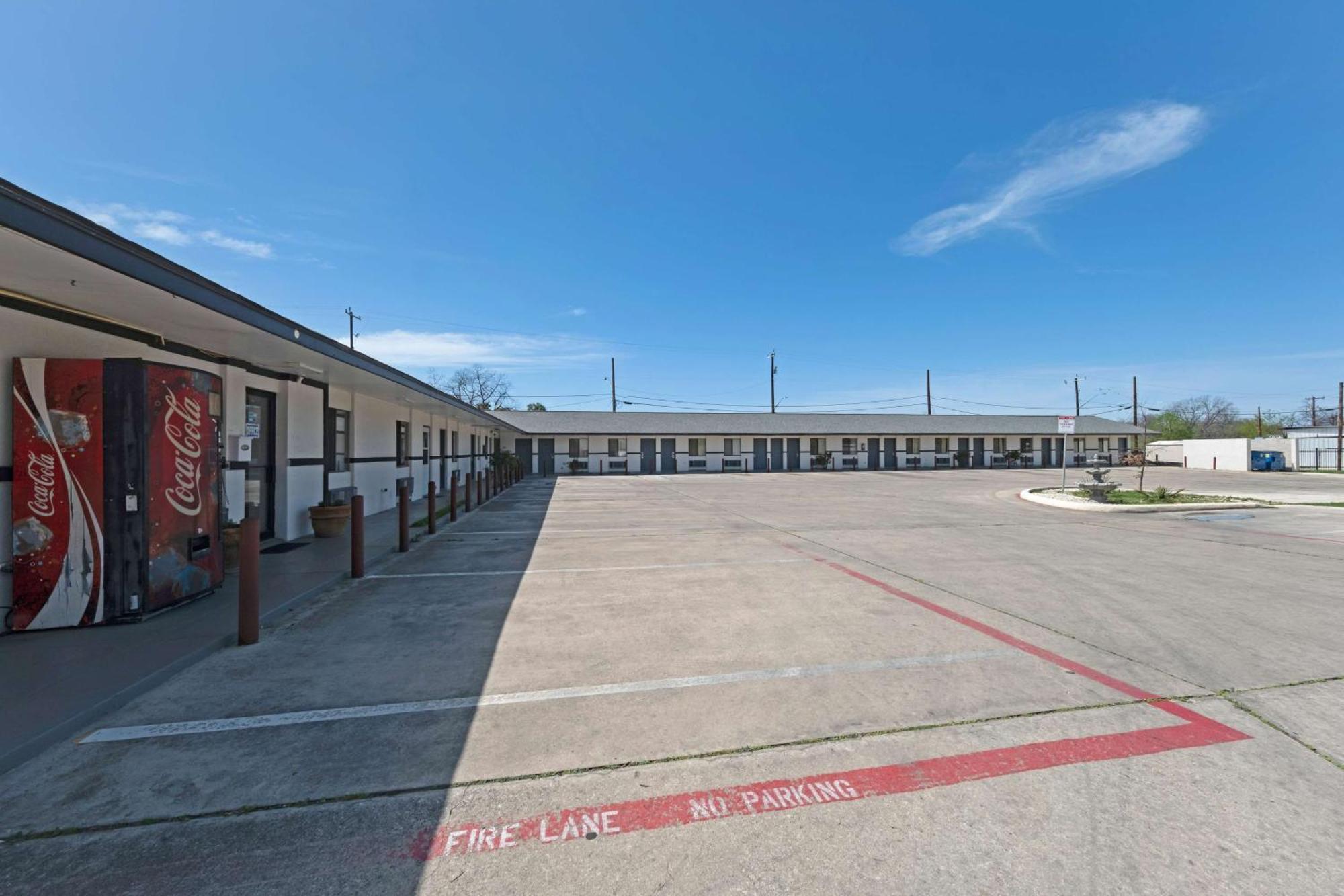 Americas Best Value Inn San Antonio Downtown Riverwalk Exterior foto